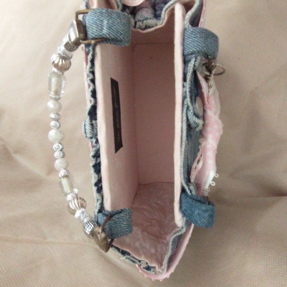 Handbag - Picture 3 of 3